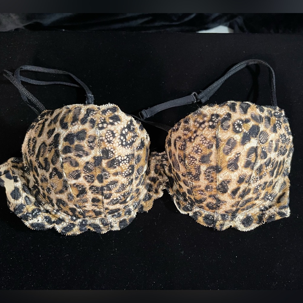 Victoria’s Secret leopard lace bra